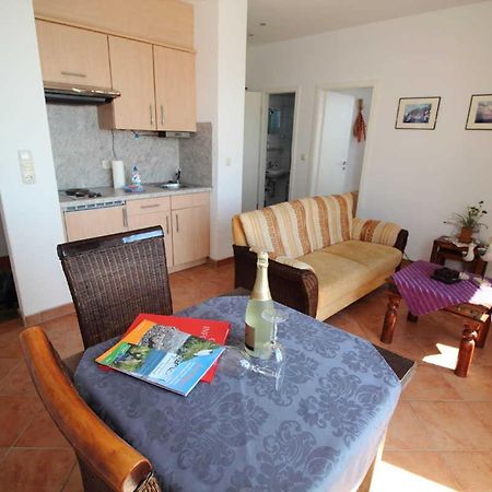 Ferienwohnung Kutterfisch Direkt Im Stadthafen Зассніц Екстер'єр фото