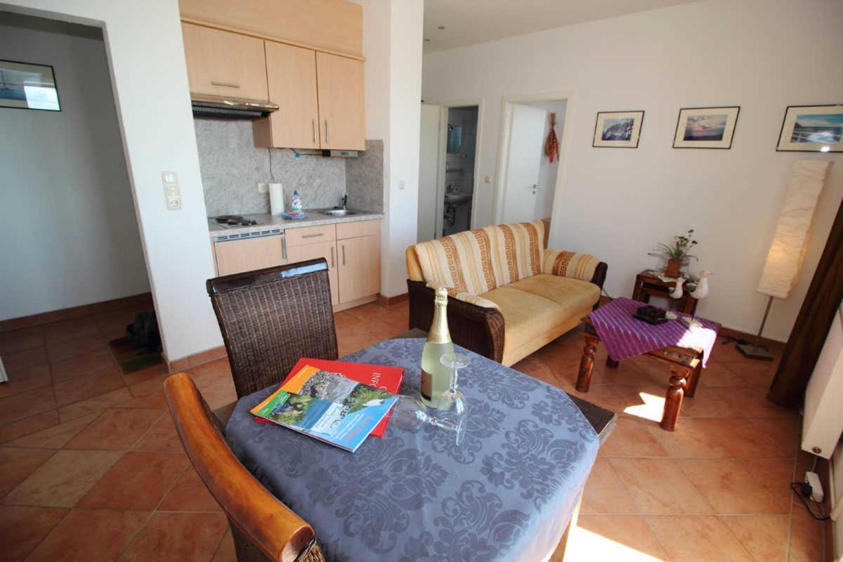 Ferienwohnung Kutterfisch Direkt Im Stadthafen Зассніц Екстер'єр фото